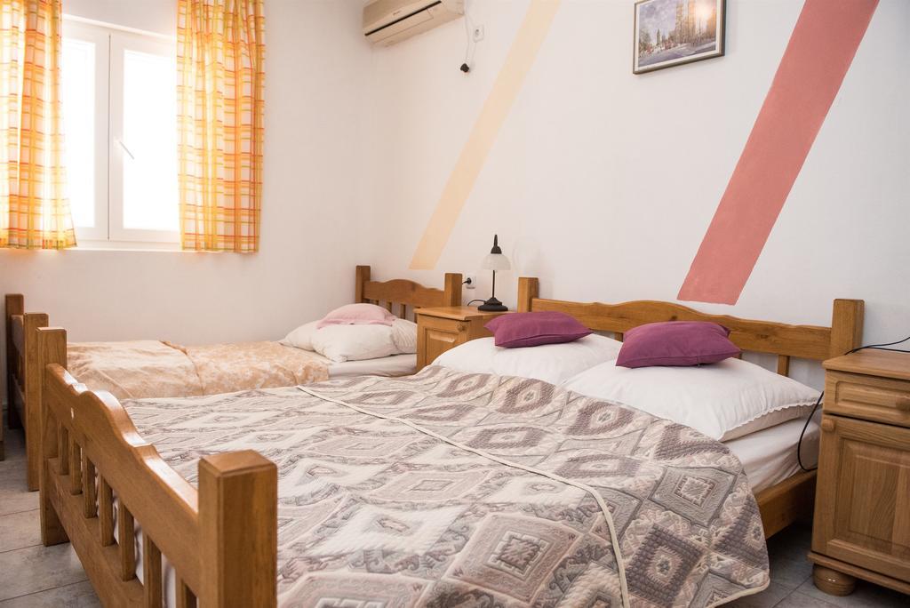 Apartments Ljubica Rogoznica  Exterior foto